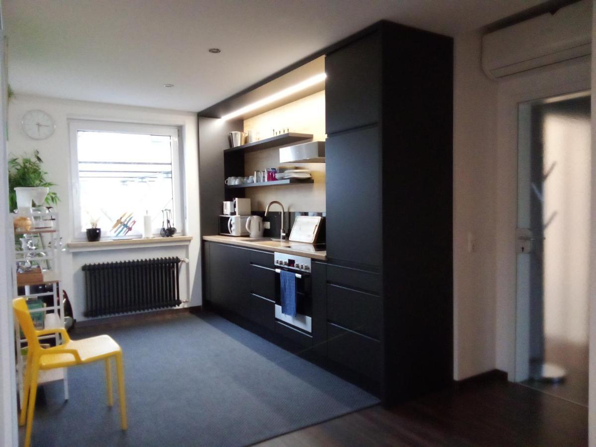 Apartments - Geraeumige 95 Qm Mit Balkon Augsburg Buitenkant foto